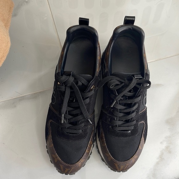 Louis Vuitton sneakers - Picture 5 of 6